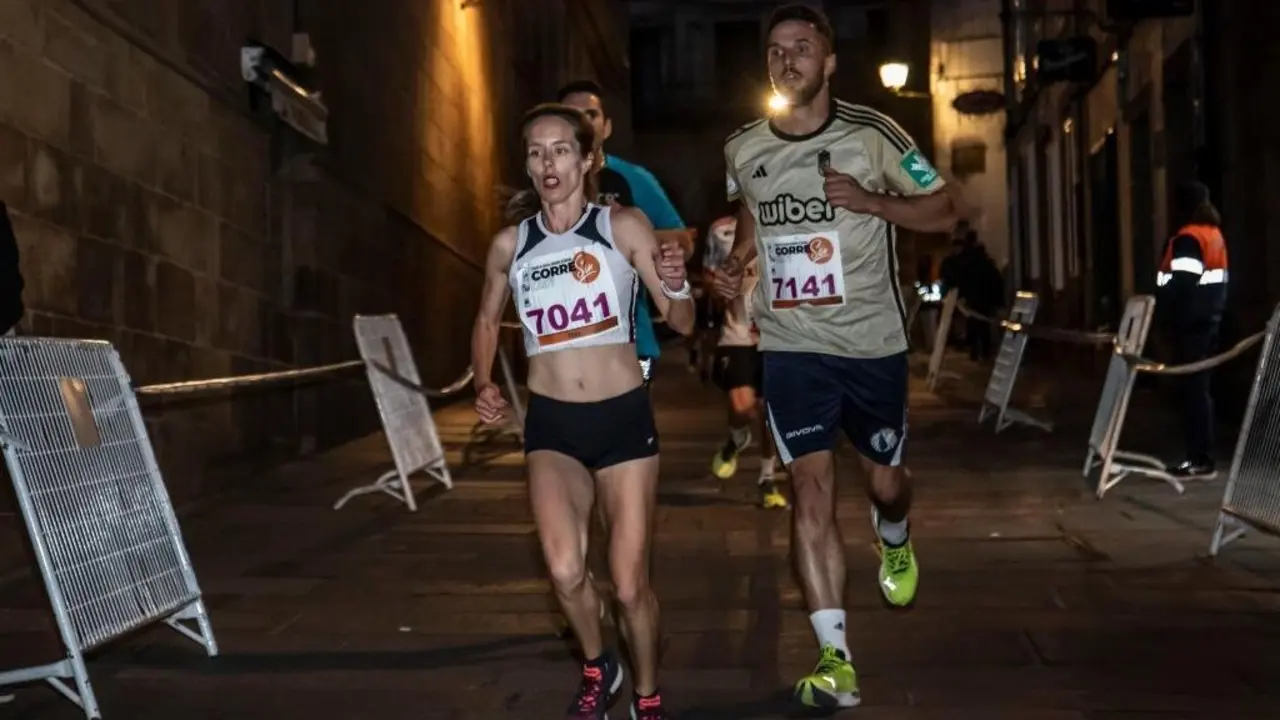 A CorreSan nocturna de Santiago, na edici&oacute;n do ano pasado. (Foto:CorreSan)