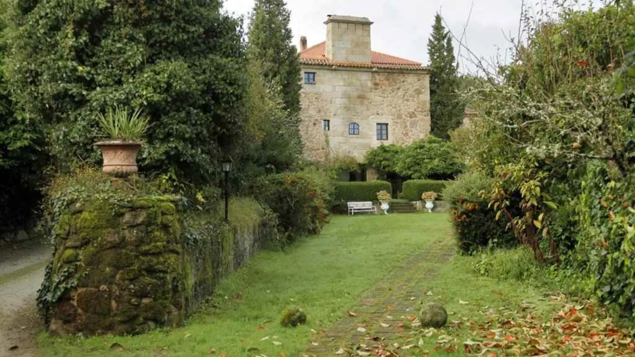 Xard&iacute;n e pazo de Bentraces, en Barbad&aacute;s (comarca de Ourense). (Foto: Concello de Barbad&aacute;s)