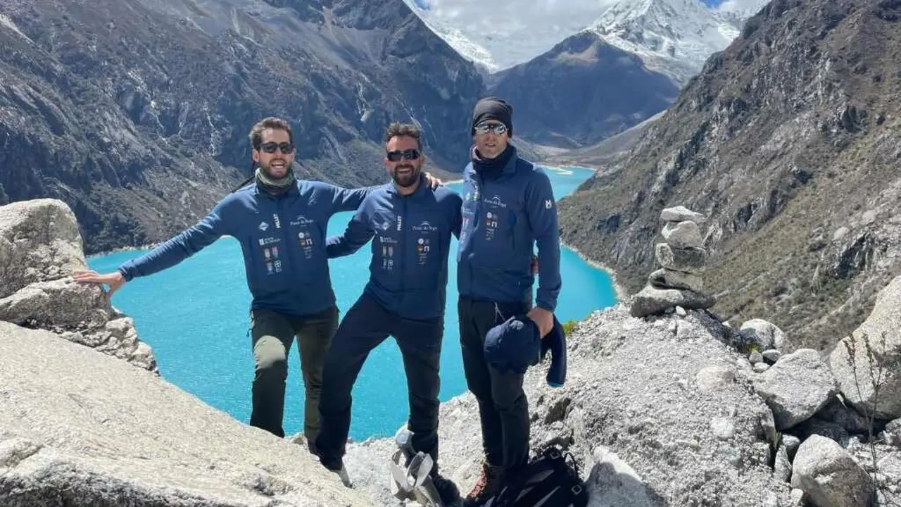 Manuel Vi&eacute;itez, Jos&eacute; Manuel Prieto e Tom&aacute;s Porto no Per&uacute;. (Foto: 3 Cumios)