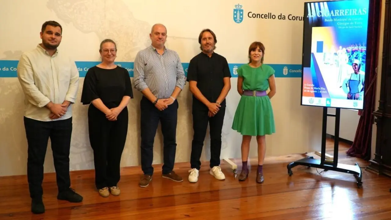 Presentaci&oacute;n de 'As cigarreiras'. (Foto: Concello da Coru&ntilde;a)