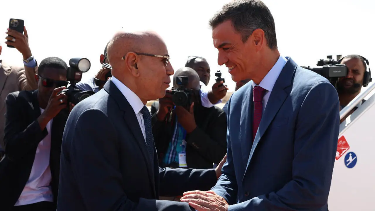 O presidente mauritano, Mohamed Ould Ghazouani, e o espa&ntilde;ol, Pedro S&aacute;nchez, o 16 de xullo de 2025. (Foto: Borja Puig de la Bellacasa / Pool Moncloa)