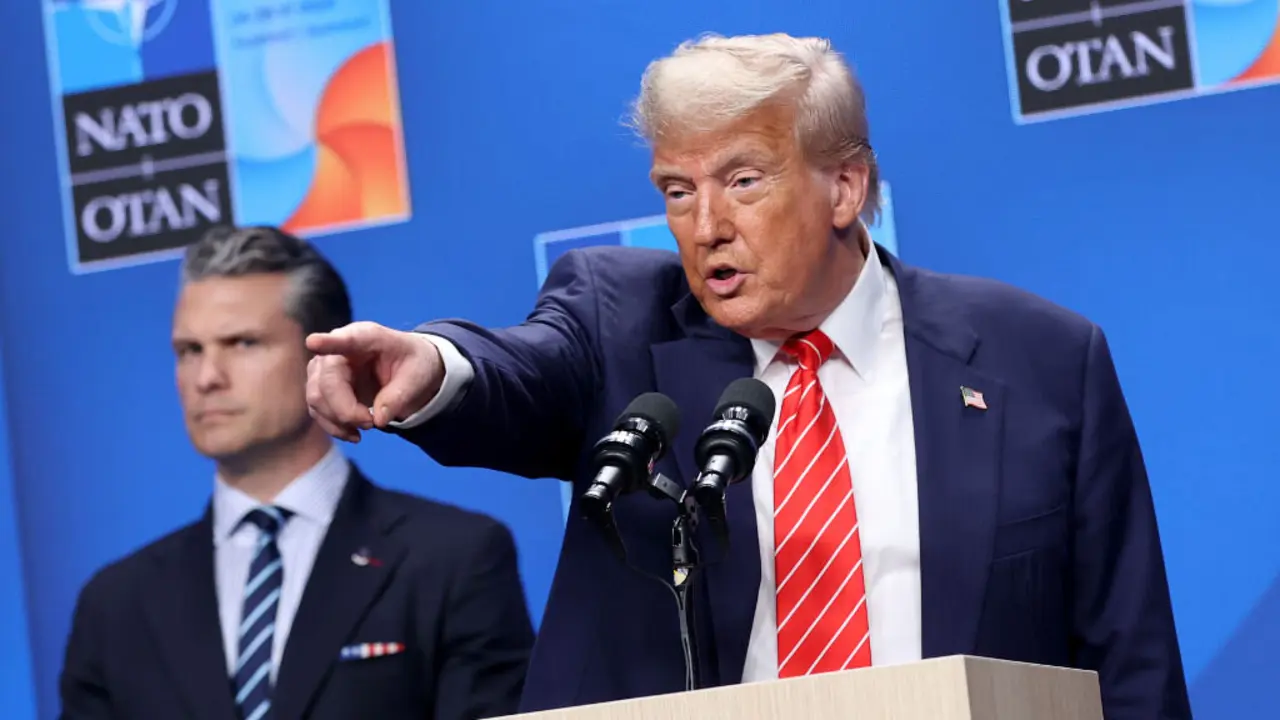 O presidente dos Estados Unidos, Donald Trump, o 25 de xu&ntilde;o de 2025 na Haia (Pa&iacute;ses Baixos) ap&oacute;s a cimeira da OTAN. (Foto: Zhao Dingzhe / Europa Press / Contacto)