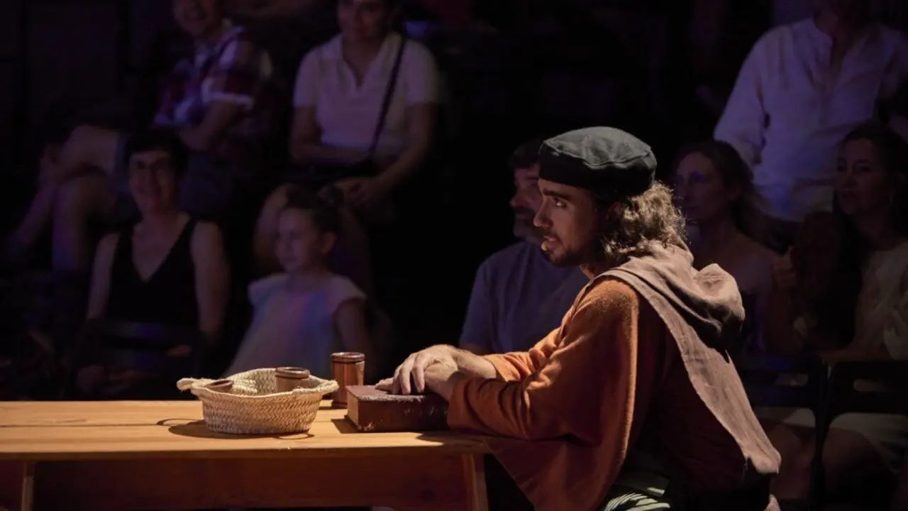 Escena da obra 'Arte sen gui&oacute;n'. (Foto: Galeatro)