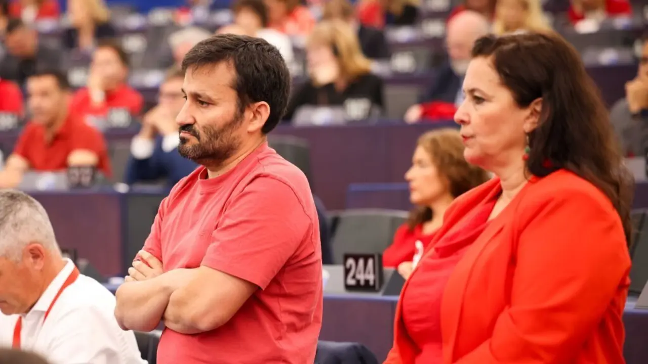 Os eurodeputados da ALE Vicent Marz&agrave; e Ana Miranda. (Foto: N&oacute;s Diario)