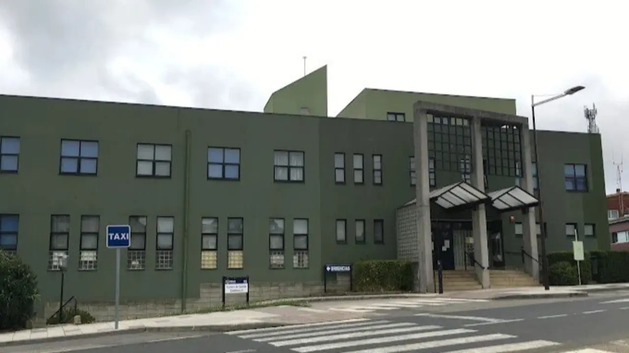 Centro de sa&uacute;de de Carballo, nunha imaxe de arquivo. (Foto: Google Maps)