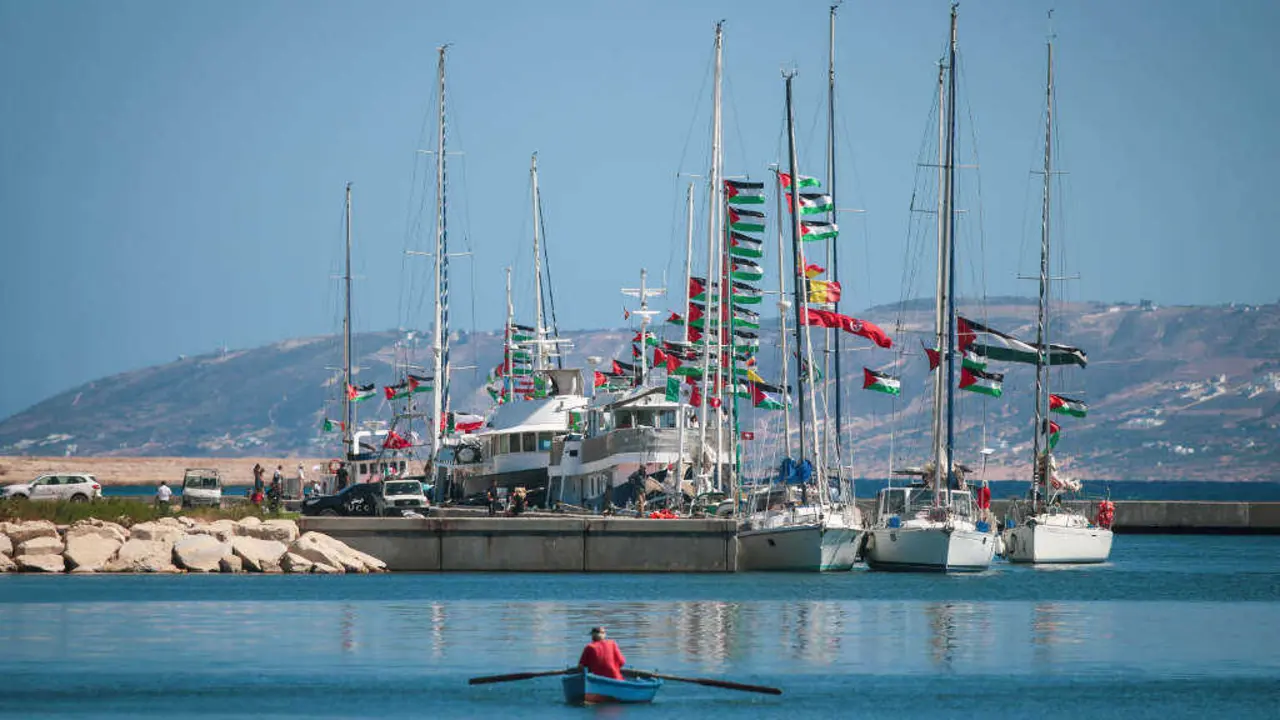 Barcos da Flotilla Global Sumud o 12 de setembro en Tunisia. (Foto: Hasan Mrad / ZUMA Press Wire / DPA v&iacute;a Europa Press)