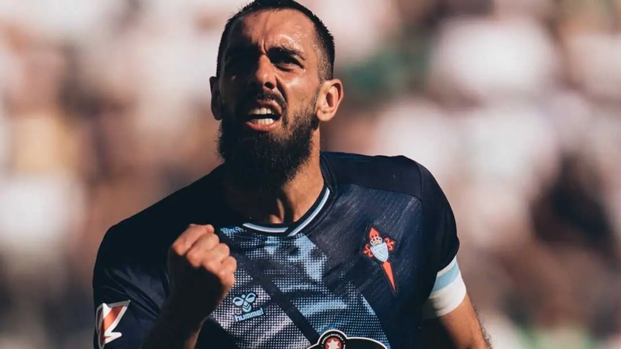 Borja Iglesias no partido ante o Elxe. (Foto: Celta)