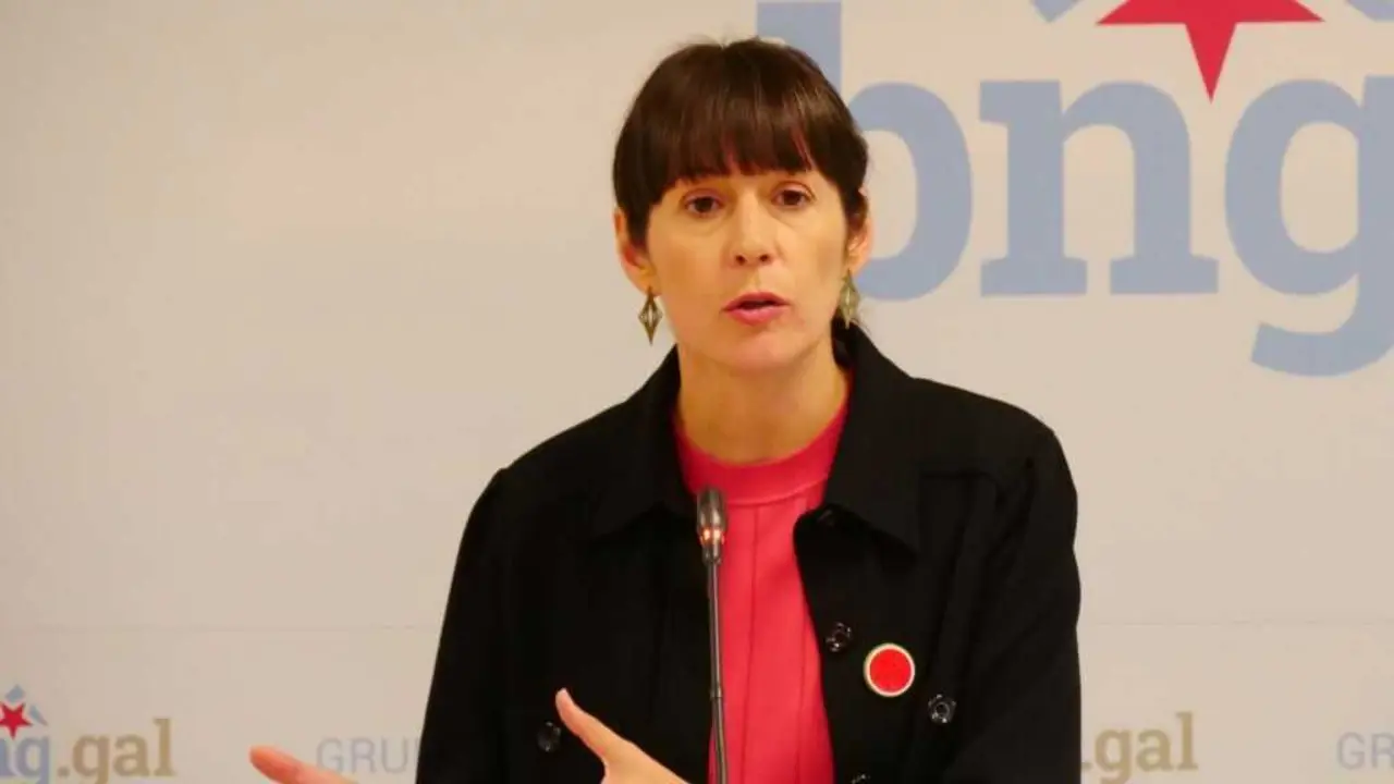 A portavoz nacional do BNG, Ana Pont&oacute;n, en Compostela, esta segunda feira. (Foto: N&oacute;s Diario)
