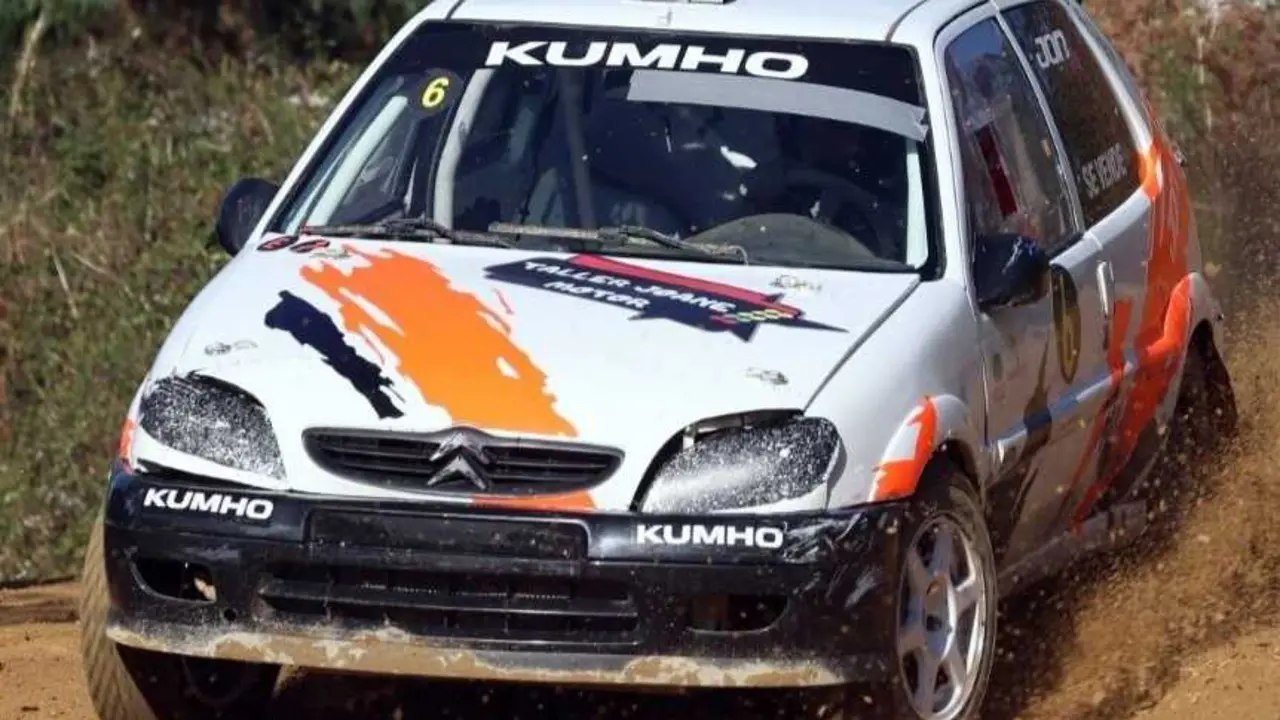 Pasada edici&oacute;n do autocross. (Foto: Escudar&iacute;a Rallyactividad)