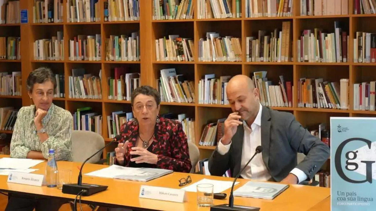 Dolores Vilaveda, Rosario &Aacute;lvarez e H&aacute;kan Casares, este 16 de outubro. (Foto: CCG)