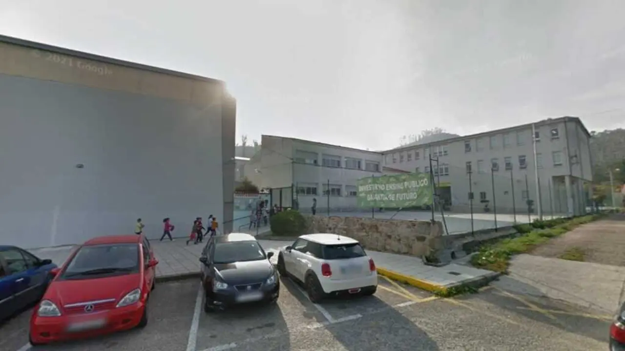 Exterior do CPI Cova Terre&ntilde;a, en Baiona. (Foto: Google Maps)