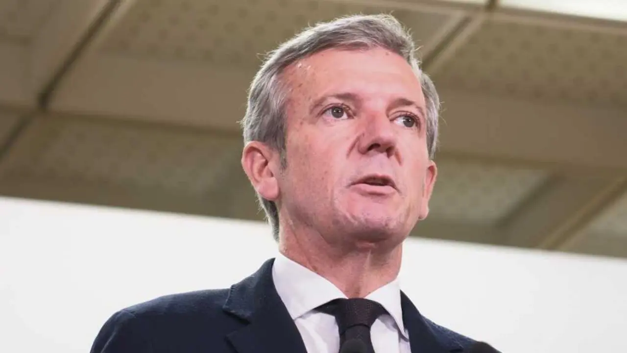 Alfonso Rueda esta segunda feira 3 de novembro, na comparecencia ap&oacute;s a reuni&oacute;n semanal do Goberno galego. (Foto: Arxina)