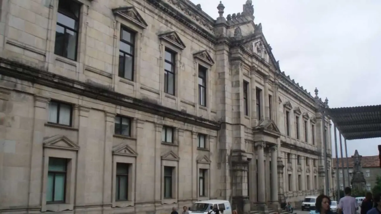 Facultade de Medicina da Universidade de Santiago de Compostela. (Foto: Concello de Santiago)
