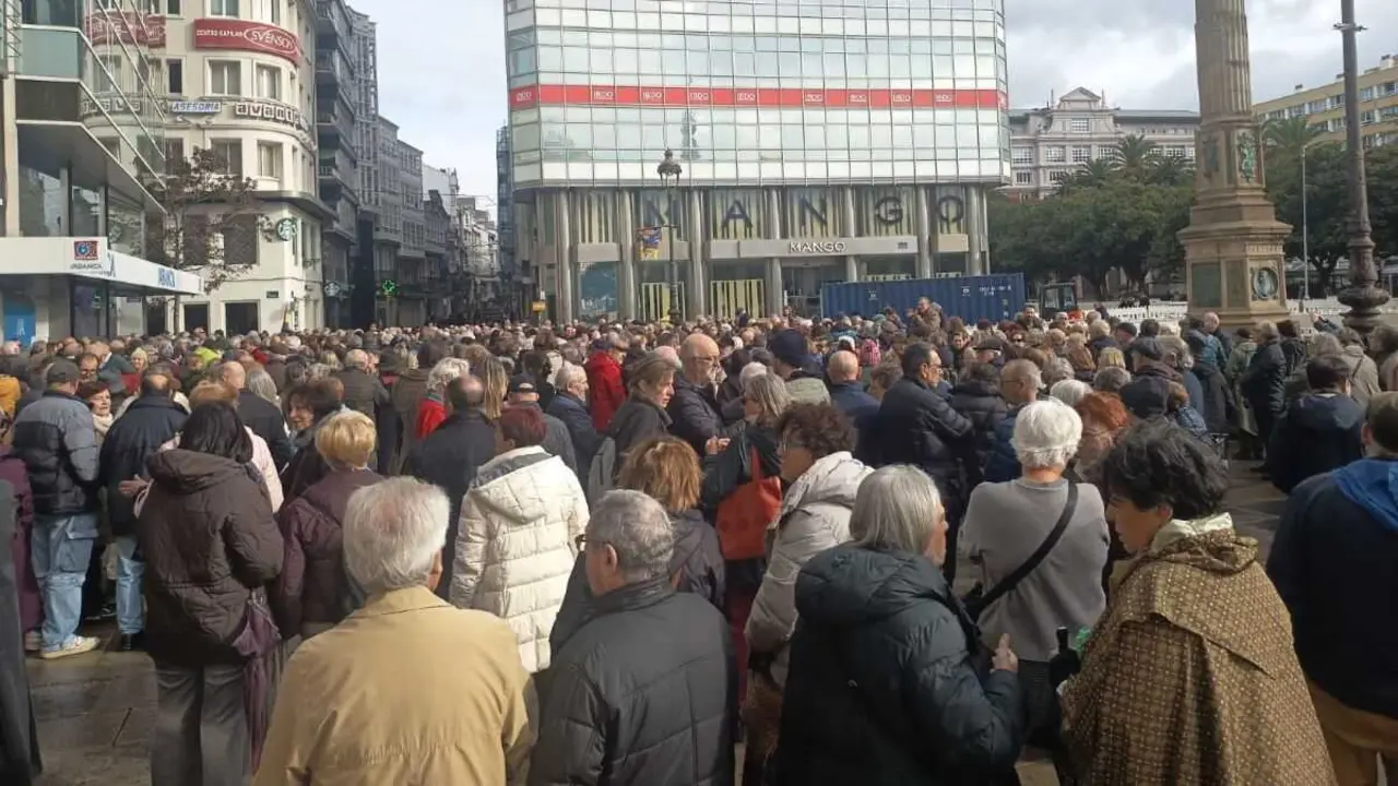 Mobilizaci&oacute;n este 23 de novembro na Coru&ntilde;a contra a inhabilitaci&oacute;n do fiscal xeral do Estado. (Foto: N&oacute;s Diario)