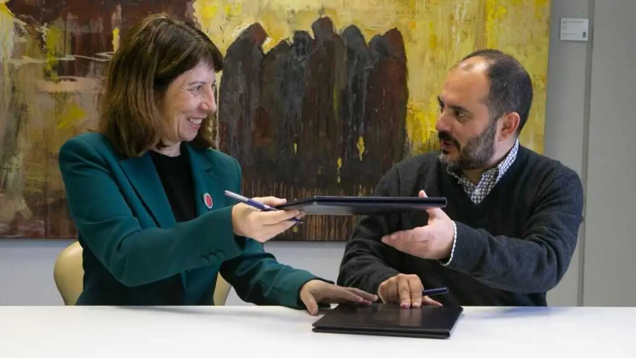 Sol Agra e Marcos Maceira. (Foto: Deputaci&oacute;n da Coru&ntilde;a)