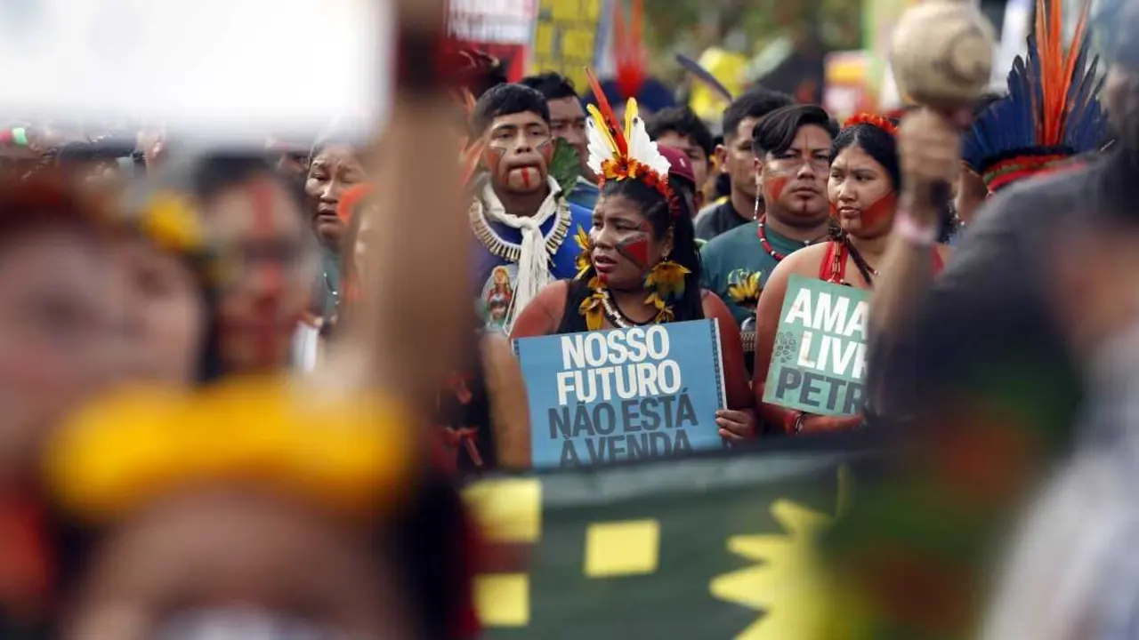 Marcha Global Ind&iacute;xena en favor do clima e da vida o 17 de novembro durante a COP30 en Bel&eacute;m, Brasil. (Foto: Bruno Peres / Agencia Brasil /dpa)