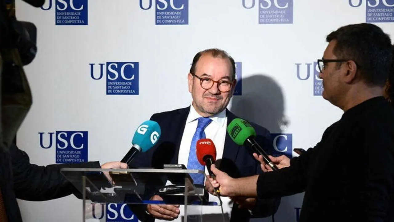 EuropaPress_7081281_rector_usc_antonio_lopez_rueda_prensa_noviembre_2025