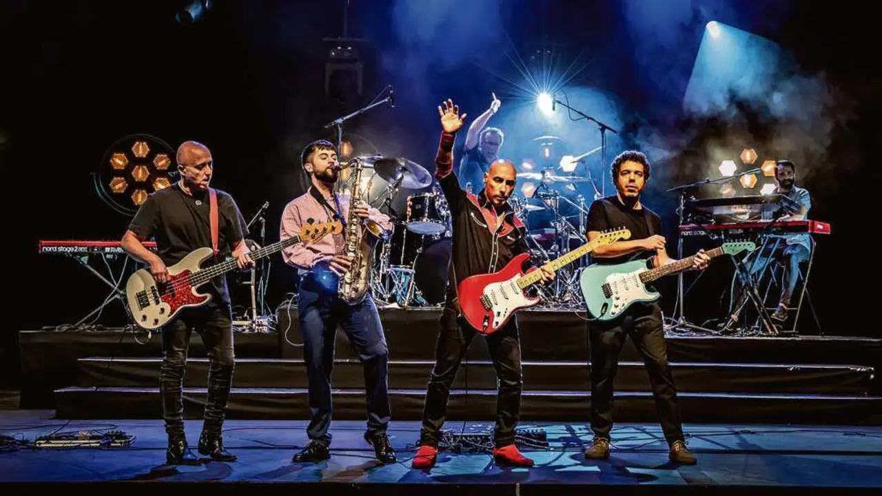 Abenza, Ulloa, Fumarola e Abad, en primeiro termo. Atr&aacute;s, Queixas, Vaz e Fern&aacute;ndez. (Foto: Carla Gorter para Brothers in Band)