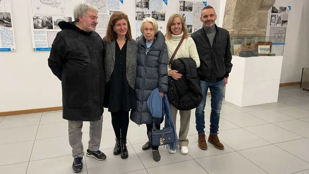 Felipe Sen&eacute;n L&oacute;pez, Pilar N&uacute;&ntilde;ez, &Aacute;ngeles Chamoso, Cristina Eisermann e Juan Rodr&iacute;guez. Foto: N&oacute;s Diario)