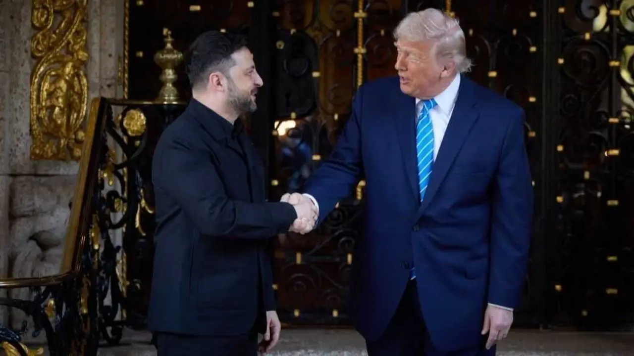 O presidente de Ucra&iacute;na, Volodimir Zelenski, e o de Estados Unidos, Donald Trump, este domingo. (Foto: Ukrainian Presidency / dpa)