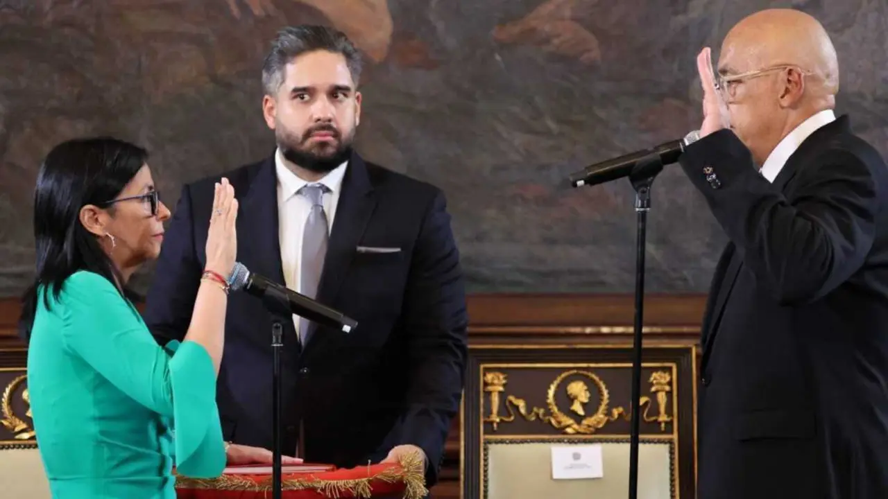 Delcy Rodr&iacute;guez xurou o cargo na Asemblea Nacional de Venezuela. (Foto:  Vicepresidencia do Goberno da Rep&uacute;blica Bolivariana de Venezuela)