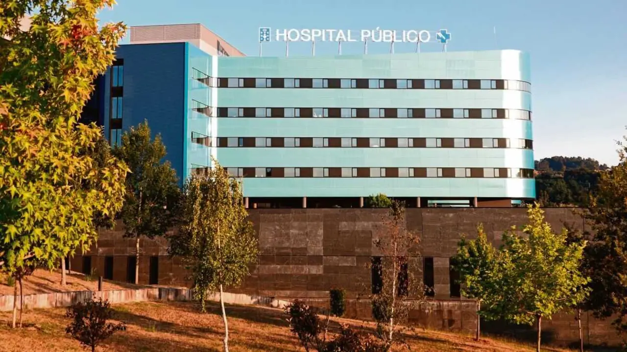 O Hospital &Aacute;lvaro Cunqueiro de Vigo responde a un modelo de xesti&oacute;n p&uacute;blico-privada. (Foto: TopMicrobialStock)