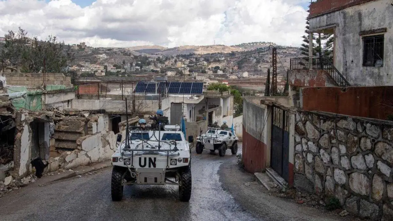 Veh&iacute;culos da UNIFIL en novembro de 2025. (Foto: Kandice Ardiel / UNIFIL)