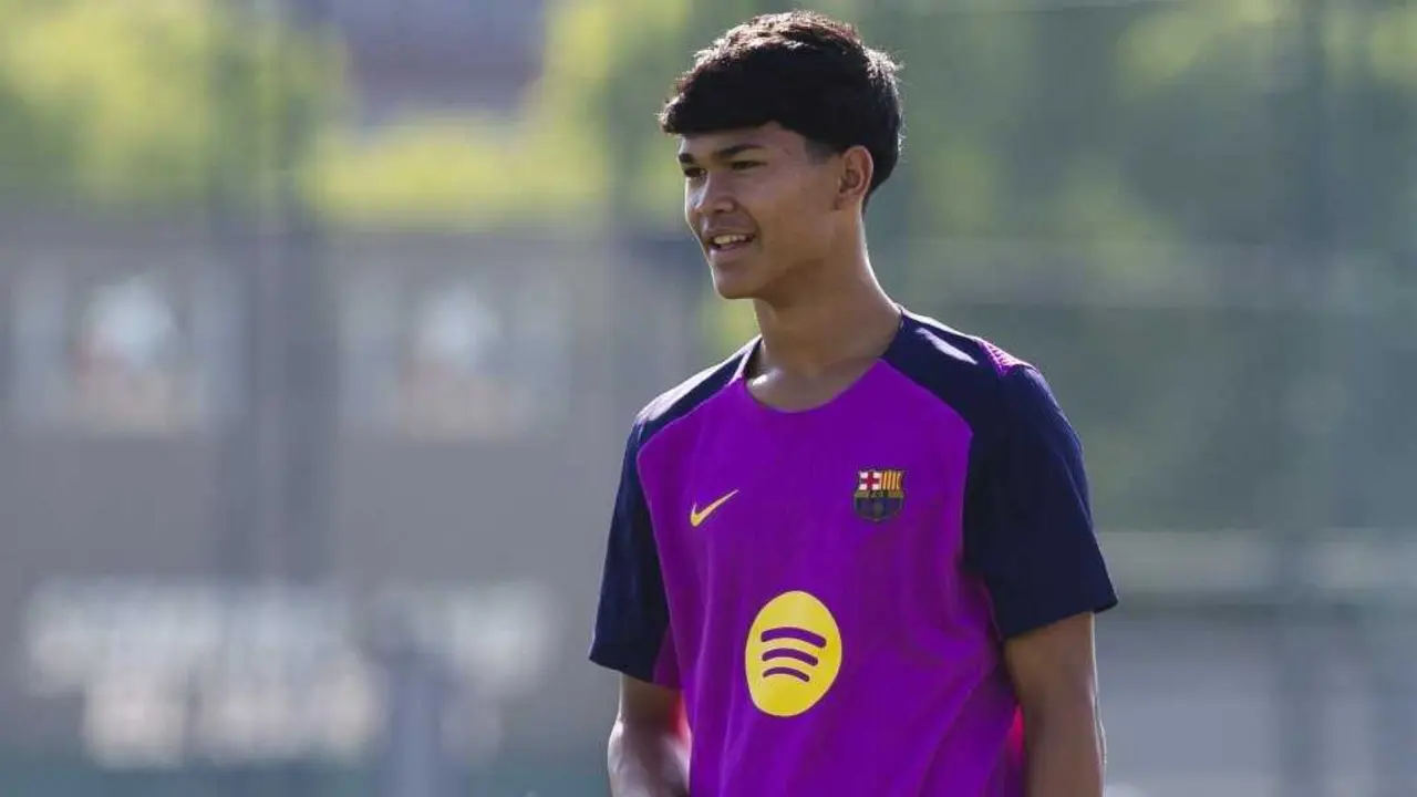 Dro Fern&aacute;ndez, durante un adestramento co Barcelona. (Foto: Europa Press / Contacto / Gerard Franco)