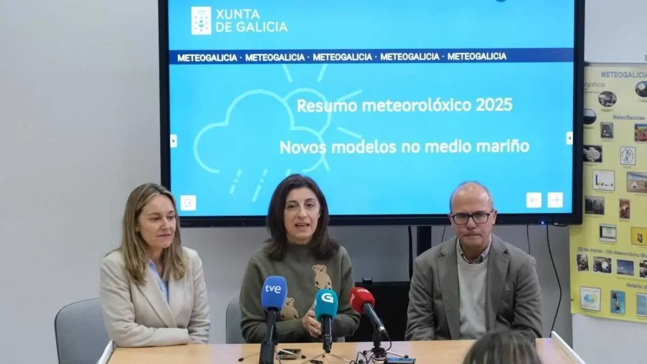 Paula Ur&iacute;a, &Aacute;ngeles V&aacute;zquez e Juan Taboada, esta terza feira. (Foto: Xunta da Galiza)