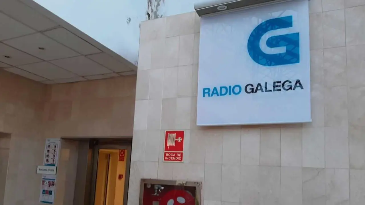 R&oacute;tulo da Radio Galega. (Foto: AGG)