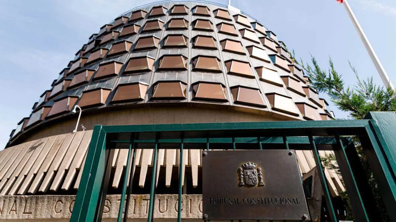 Sede do Tribunal Constitucional. (Foto: Carlos Luj&aacute;n / Europa Press)