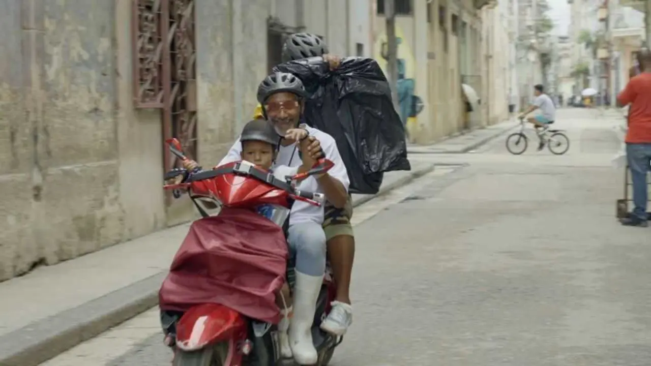 Unha r&uacute;a da Habana. (Fotograma: La Regi&oacute;n Televisi&oacute;n)