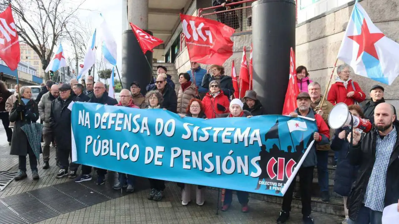 Mobilizaci&oacute;n da CIG, na Coru&ntilde;a, esta segunda feira. (Foto: N&oacute;s Diario)