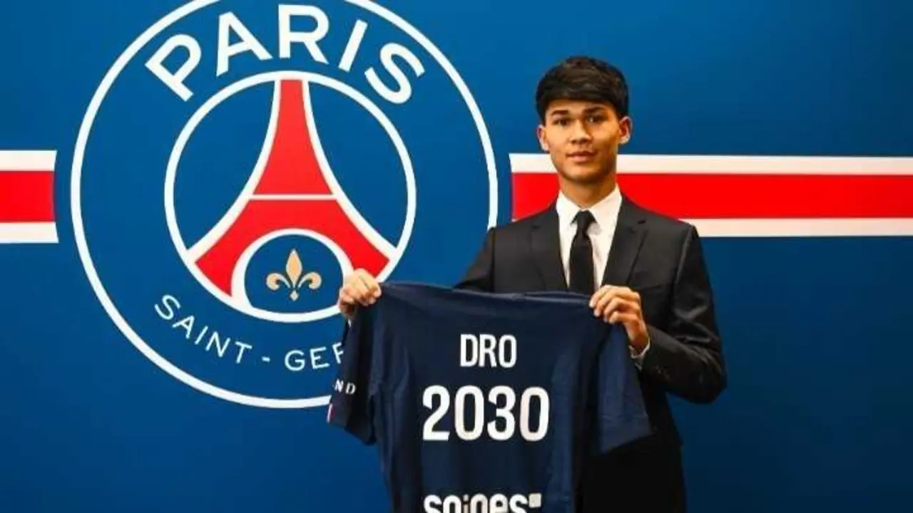 Dro Fern&aacute;ndez a finais de xaneiro no anuncio da s&uacute;a fichaxe polo PSG. (Foto: Europa Press)