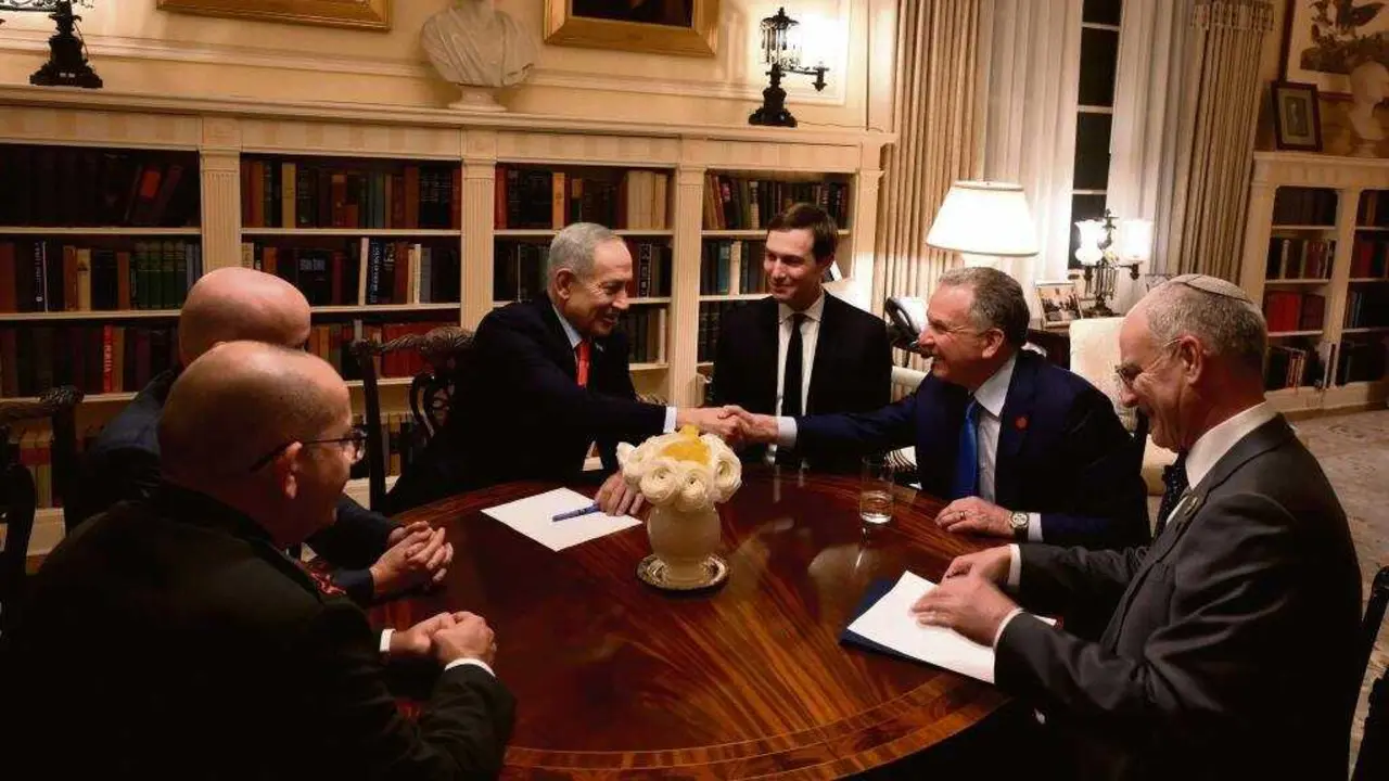 Benjamin Netanyahu, Jared Kushner e Steve Witkoff, esta cuarta feira 11 de febreiro, en Washington (EUA). (Foto: Oficina do primeiro ministro de Israel)