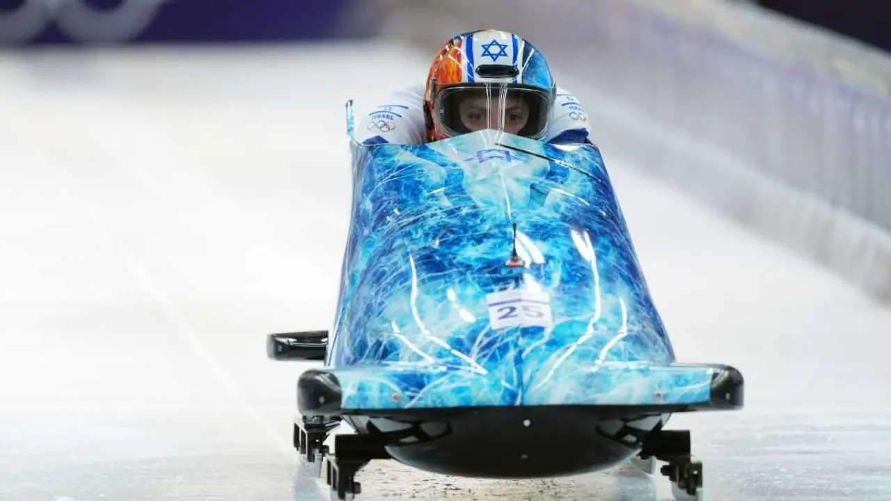 O capit&aacute;n israel&iacute; de bobsleigh, Adam Edelman, esta segunda feira. (Foto: Andrew Milligan / PA Wire / dpa)