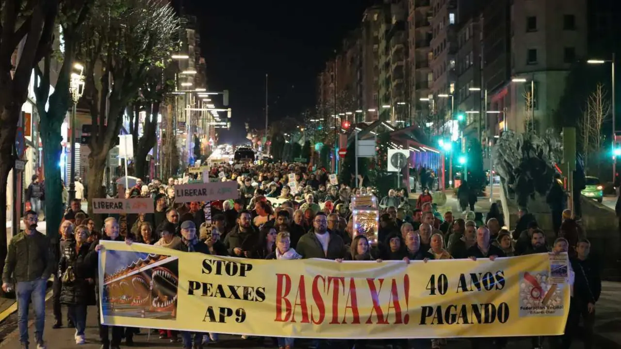 Mobilizaci&oacute;n en Vigo, esta sexta feira. (Foto: N&oacute;s Diario)