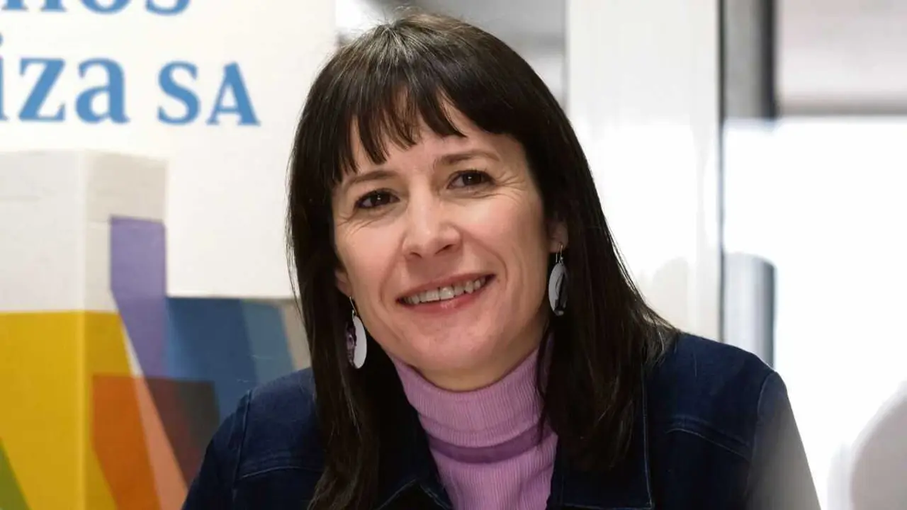 A portavoz nacional do BNG, Ana Pont&oacute;n, visitou esta segunda feira a redacci&oacute;n de 'N&oacute;s Diario' para participar dun novo 'Caf&eacute; con N&oacute;s'. (Foto: Arxina)