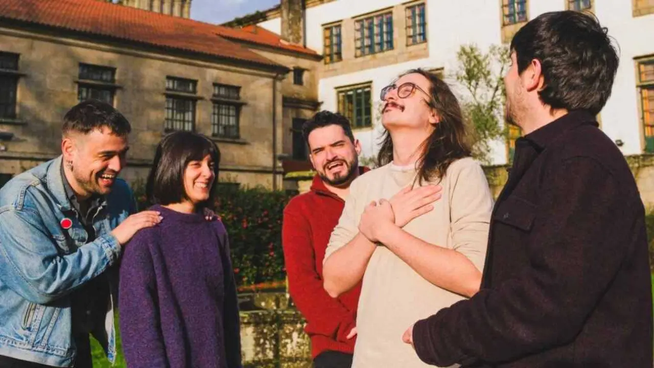 Sim&oacute;n Cuba, Ana&iacute;s Fern&aacute;ndez, Nuno Pico, Andr&eacute;s Real e Xoel Xeada. (Foto: Marta Albor&eacute;s)