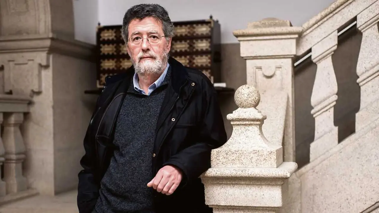O escritor Dar&iacute;o Xoh&aacute;n Cabana. (Foto: Adri&aacute;n Ferreiro / AELG)