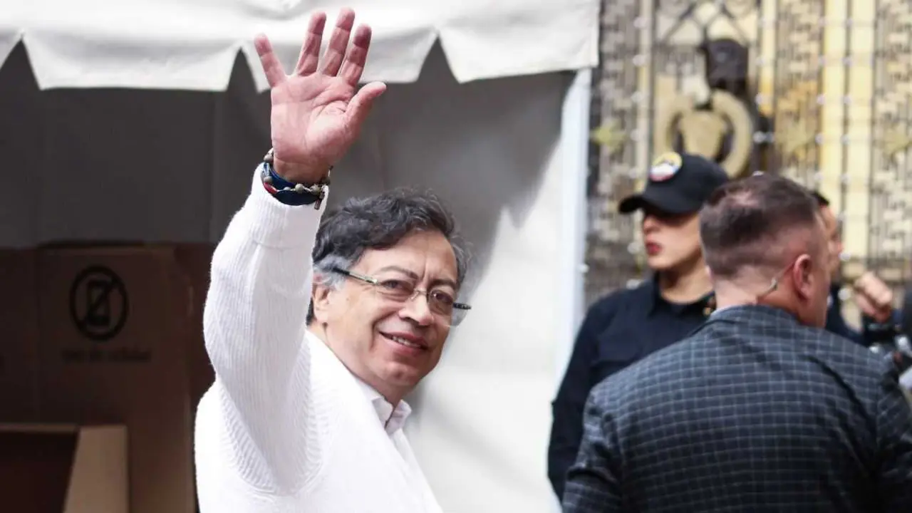 O presidente colombiano Gustavo Petro este domingo durante a xornada de elecci&oacute;ns ao Congreso de 2026. (Foto: Jorge Londono / Zuma Press / ContactoPhoto)