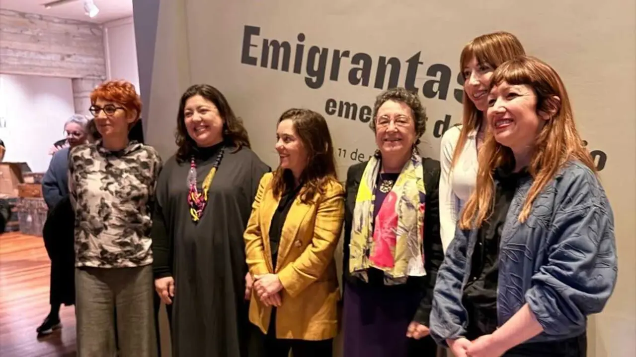 Presentaci&oacute;n de 'Emigrantas'. (Foto: CCG)