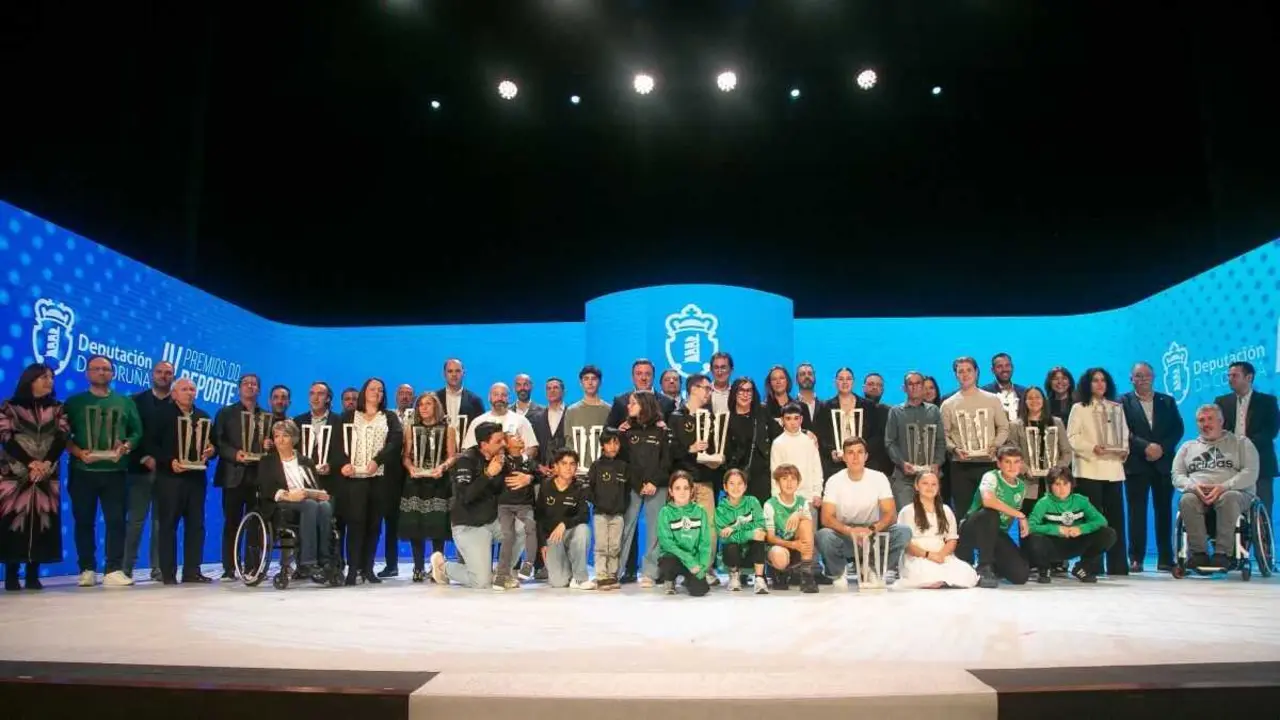 Premiados na Gala do Deporte da Deputaci&oacute;n da Coru&ntilde;a. (Foto: Deputaci&oacute;n da Coru&ntilde;a)