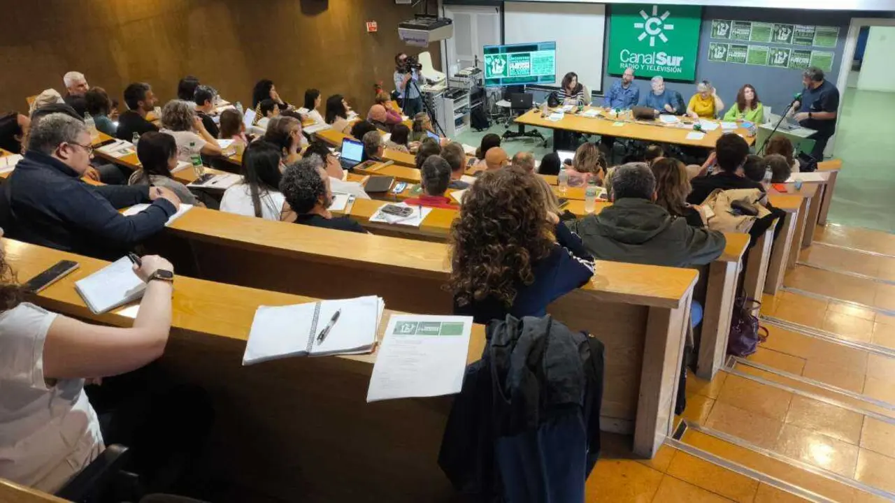 II Encontro de Comit&eacute;s de Empresa de Medios P&uacute;blicos de Comunicaci&oacute;n. (Foto: Plataforma Radiotelevisiones P&uacute;blicas en Loita)