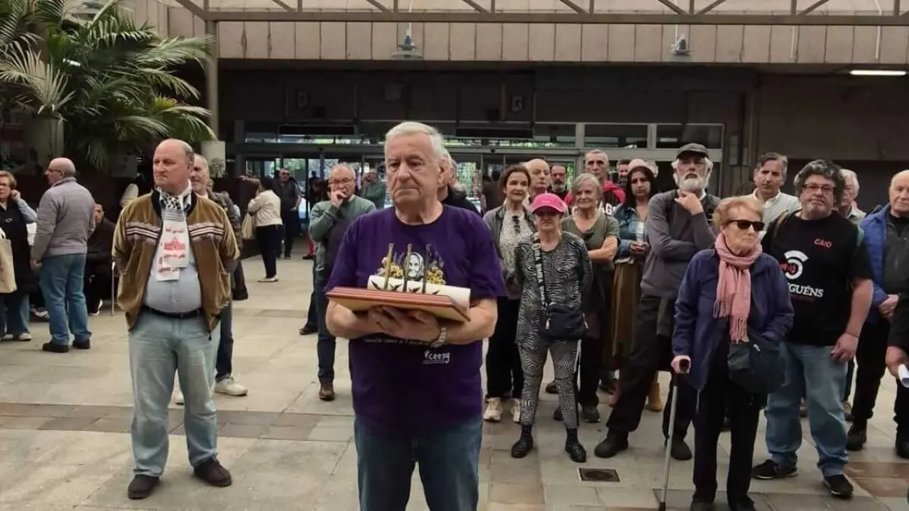 O activista Ant&oacute;n Bouzas, esta cuarta feira. (Foto: Europa Press)