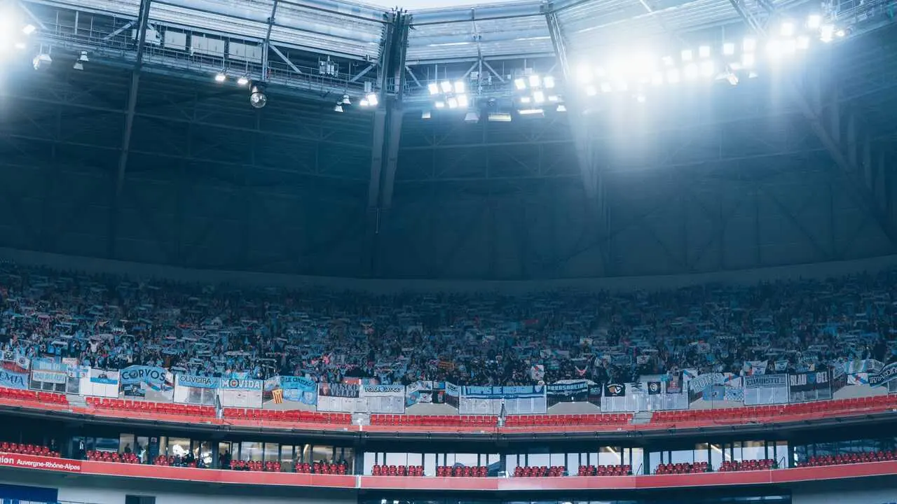 Perto de 3.000 seareiras e seareiros do Celta asistiron ao partido do equipo vigu&eacute;s contra o Olympique, o pasado 19 de marzo en Lyon. (Foto: RC Celta)