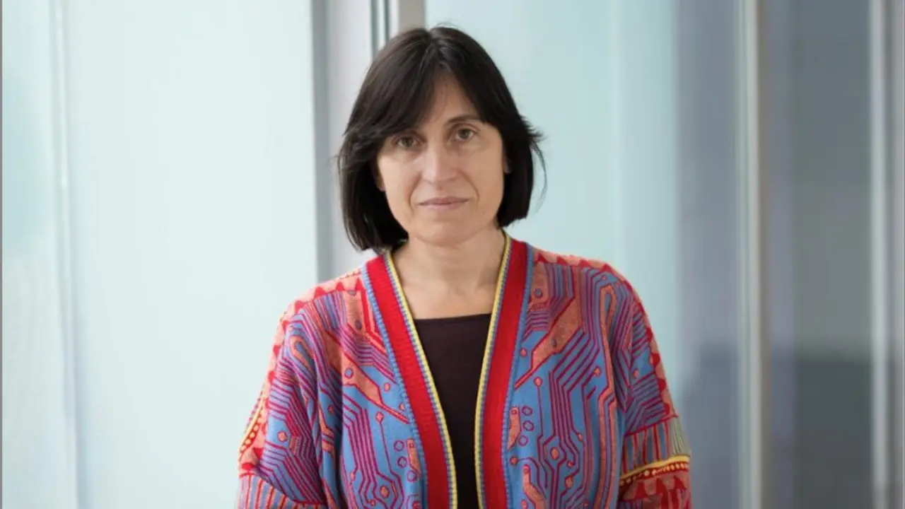 A artista Carme Nogueira fai parte na data de homenaxe a Gonz&aacute;lez-Alegre.