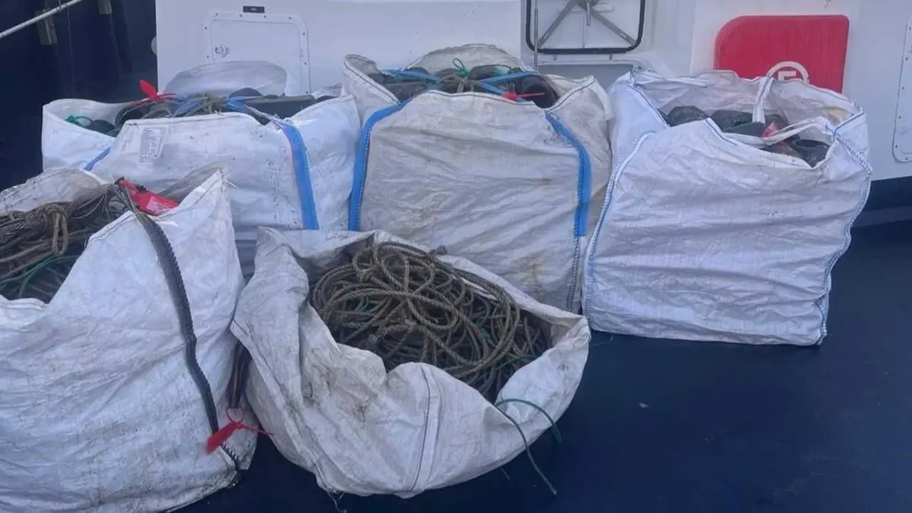 Cacharros incautados na Guarda, esta quinta feira. (Foto: Gardacostas da Galiza)