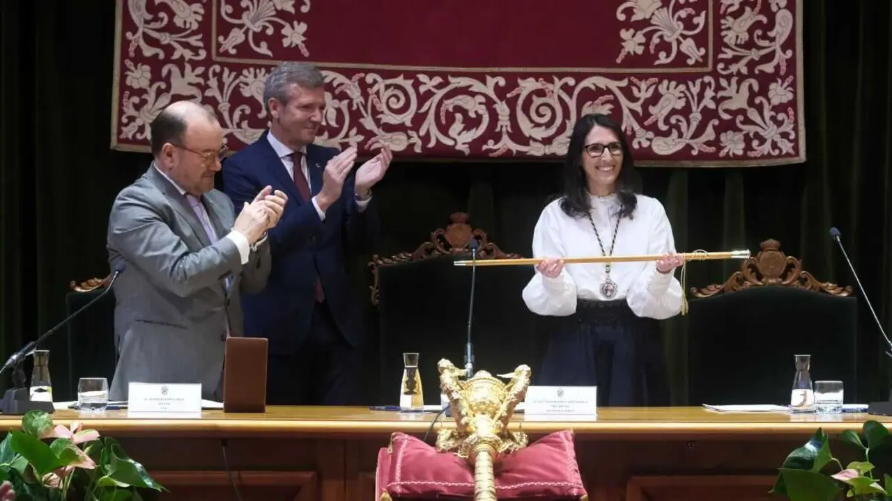 Acto de toma de posesi&oacute;n da nova reitora (Foto: Arxina)