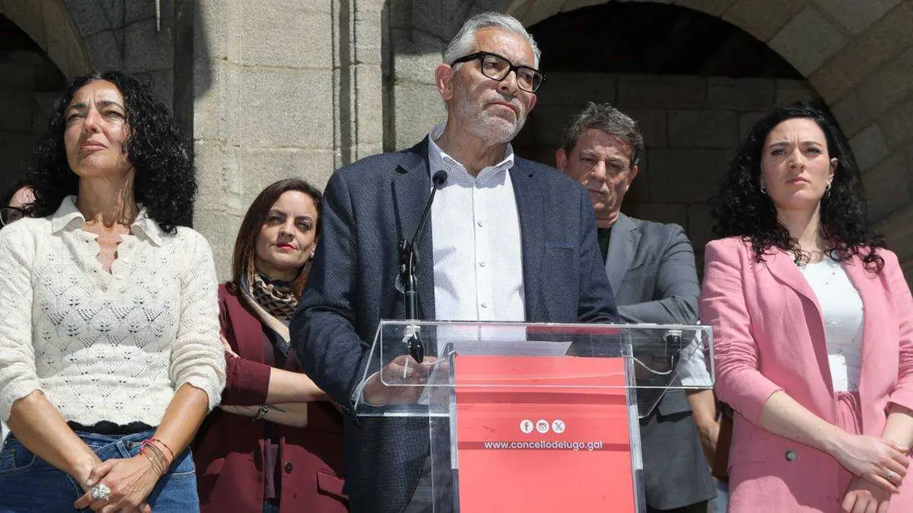 O actual alcalde socialista, Miguel Fern&aacute;ndez, na rolda de prensa desta cuarta feira (Foto: Carlos Castro  Europa Press)
